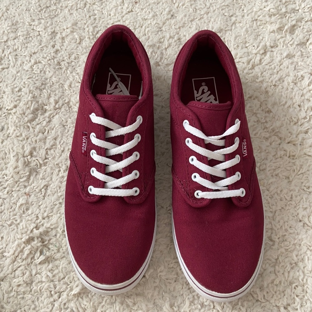 Vans burgundy/ white